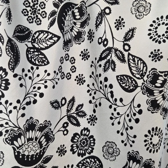 Victoria's Secret Black and White Lace Slip Dress Vintage - Picture 2 of 13